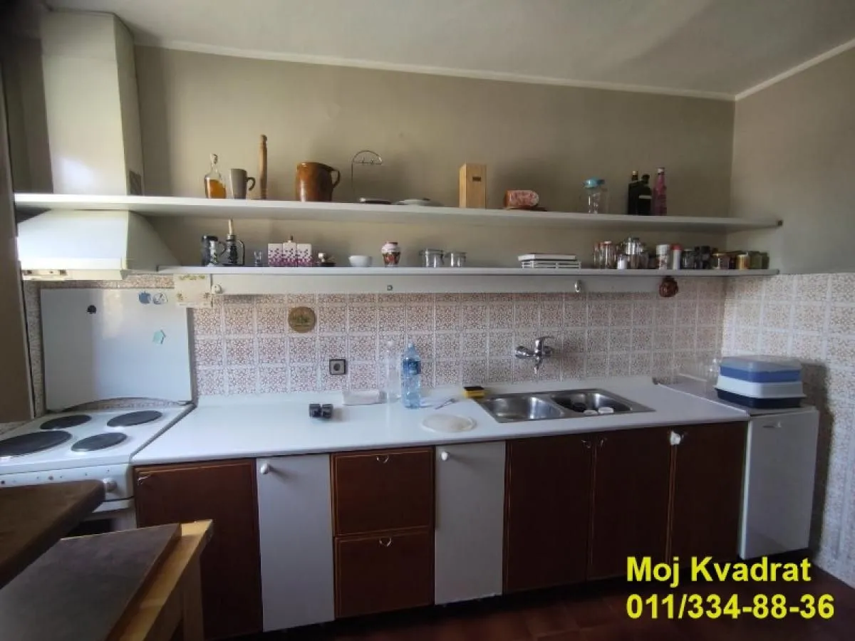 Prodaja, trosoban stan, 72m², Zeleni Venac, Beograd