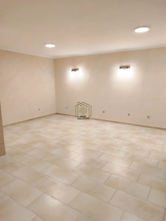 Rent, office space, 43m², Stari Aerodrom, Podgorica