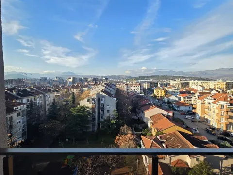 Prodaja, jednosoban stan, 48m², Stari Aerodrom, Podgorica - image 6