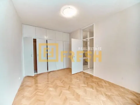 Izdavanje, dvosoban stan, 72m², Preko Morače, Podgorica - image 17