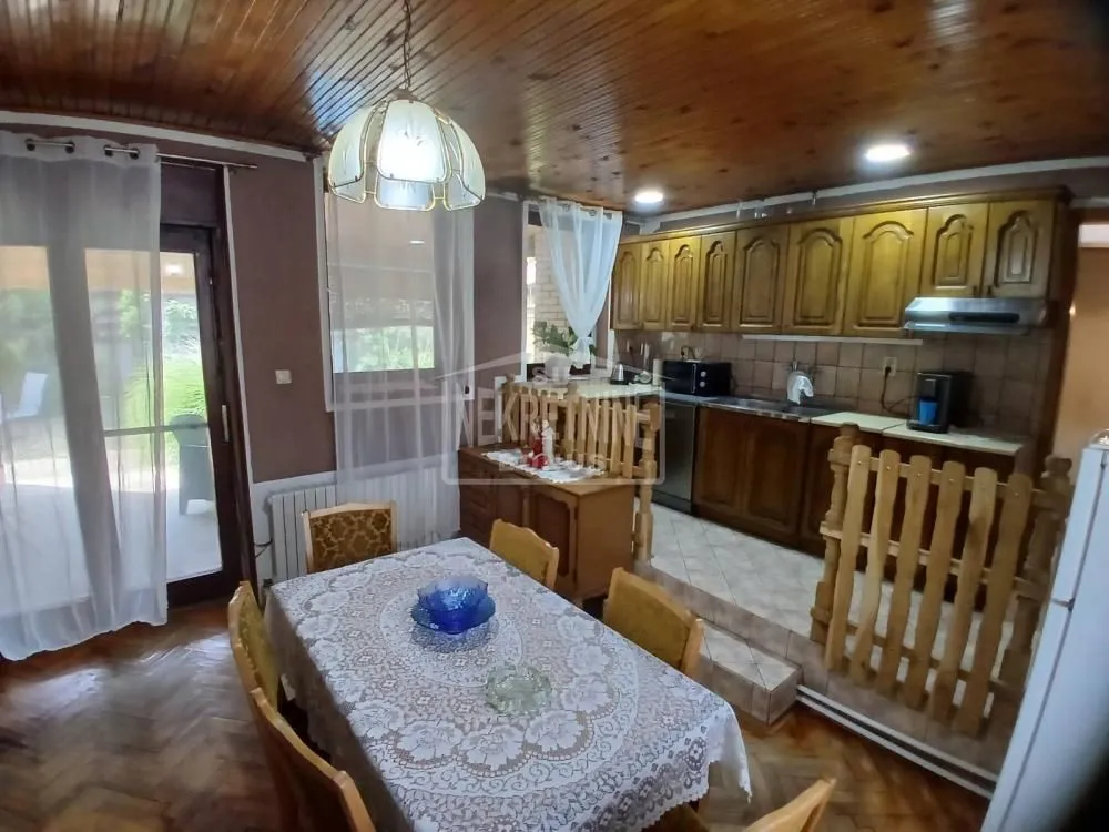 Prodaja, kuća, 153m², Aleksandrovo, Subotica