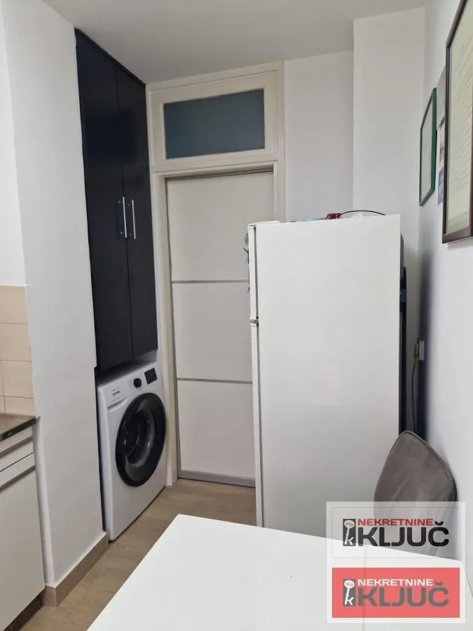 Prodaja, dvosoban stan, 55m², Novo naselje, Novi Sad