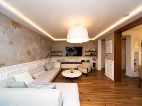 Sale, three bedroom apartment, 122m², Centar, Podgorica