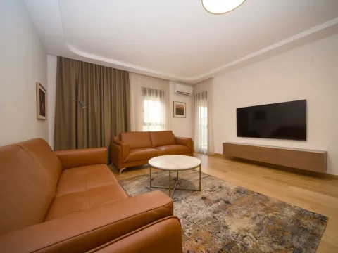 Rent, two bedroom apartment, 80m², City Kvart, Podgorica - image 3