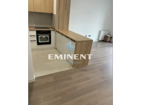 Izdavanje, trosoban stan, 90m², Novi Beograd Blok 67, Novi Beograd Sve Podlokacije - image 4