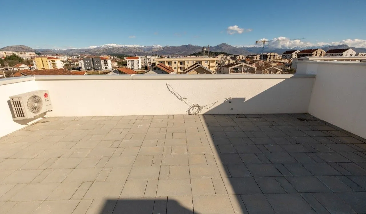 Rent, four bedroom apartment, 206m², Zabjelo, Podgorica