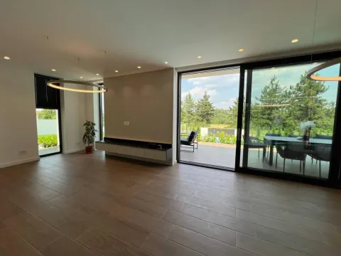 Prodaja, kuća, 253m², Beočić, Rekovac - image 8