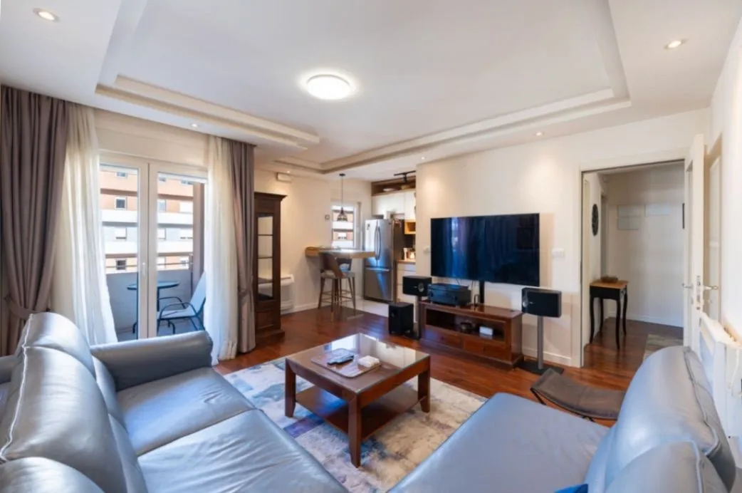 Prodaja, dvosoban stan, 68m², Central Point, Podgorica