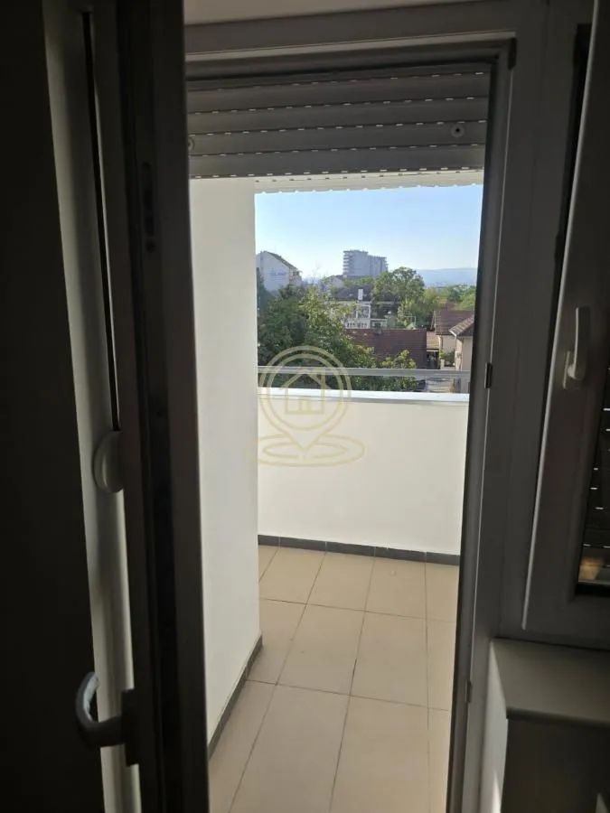 Prodaja, četvorosoban stan, 96m², Bulevar Evrope, Novi Sad Sve Podlokacije