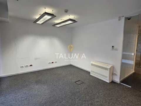 Rent, office space, 180m², City Kvart, Podgorica - image 2