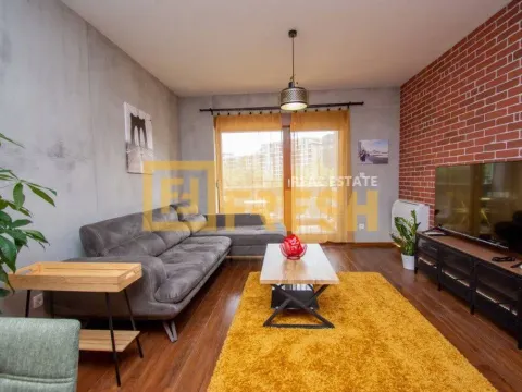 Izdavanje, dvosoban stan, 74m², Master Kvart, Podgorica - image 2