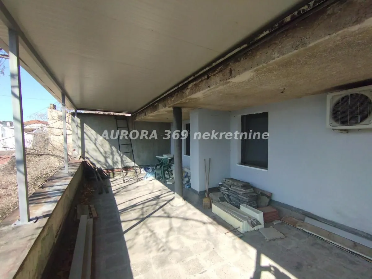 Izdavanje, jednosoban stan, 61m², Centar, Novi Sad