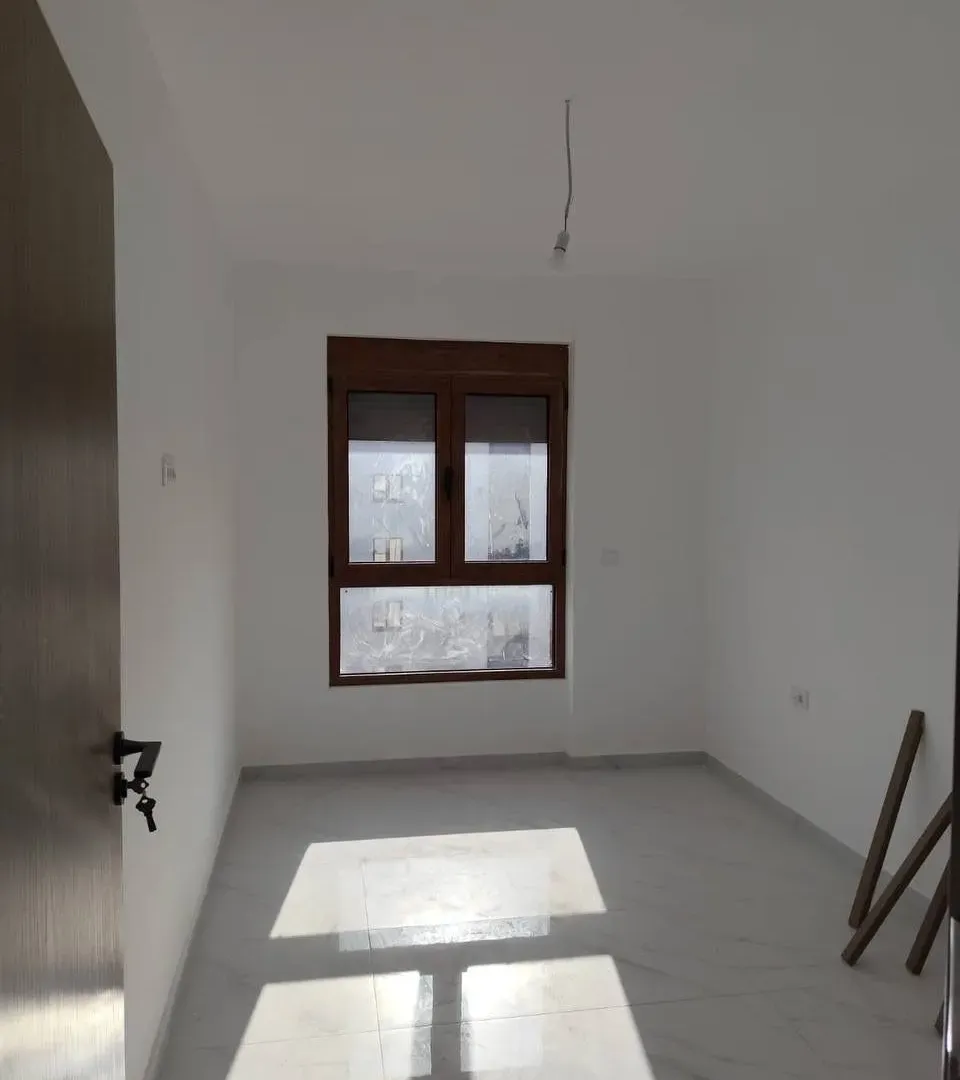 Prodaja, jednosoban stan, 46m², Ilino, Bar