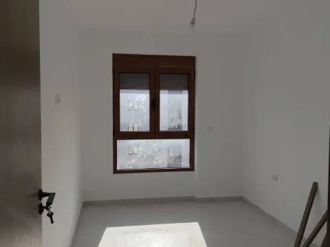 Prodaja, jednosoban stan, 46m², Ilino, Bar - image 6