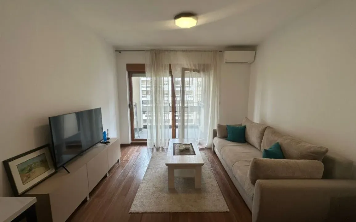Izdavanje, garsonjera, 30m², Master Kvart, Podgorica