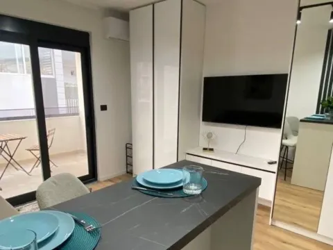 Sale, studio apartment, 26m², Dobra Voda, Budva - image 4