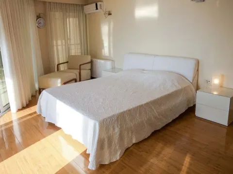 Prodaja, kuća, 212m², Budva, Crna Gora - image 13