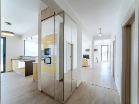 Prodaja, trosoban stan, 233m², Budva, Crna Gora - image 4