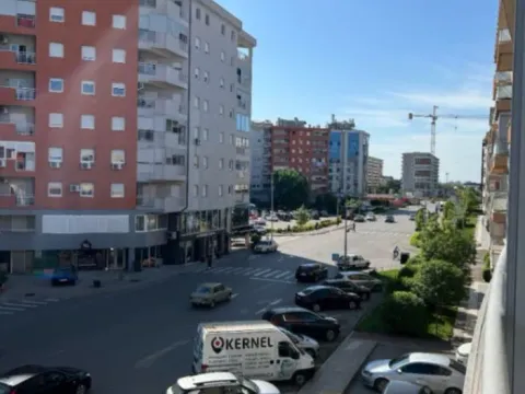 Izdavanje, jednosoban stan, 51m², City Kvart, Podgorica - image 4