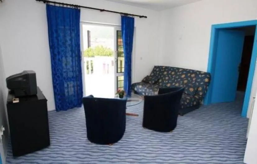Prodaja, ugostiteljski objekat, 1500m², Centar, Budva