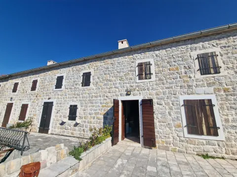 Sale, house, 370m², Sveti Stefan, Budva - image 24