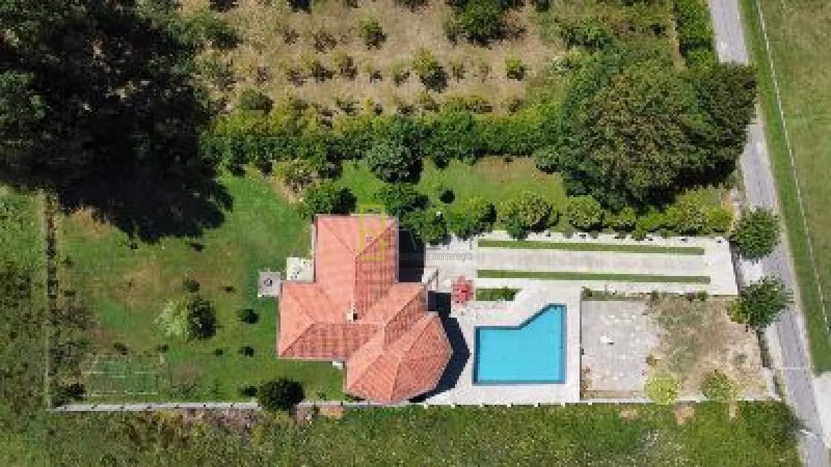Prodaja, kuća, 350m², Danilovgrad, Crna Gora