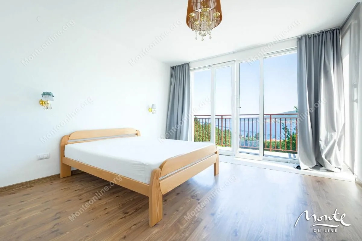 Prodaja, kuća, 270m², Baošići, Herceg Novi