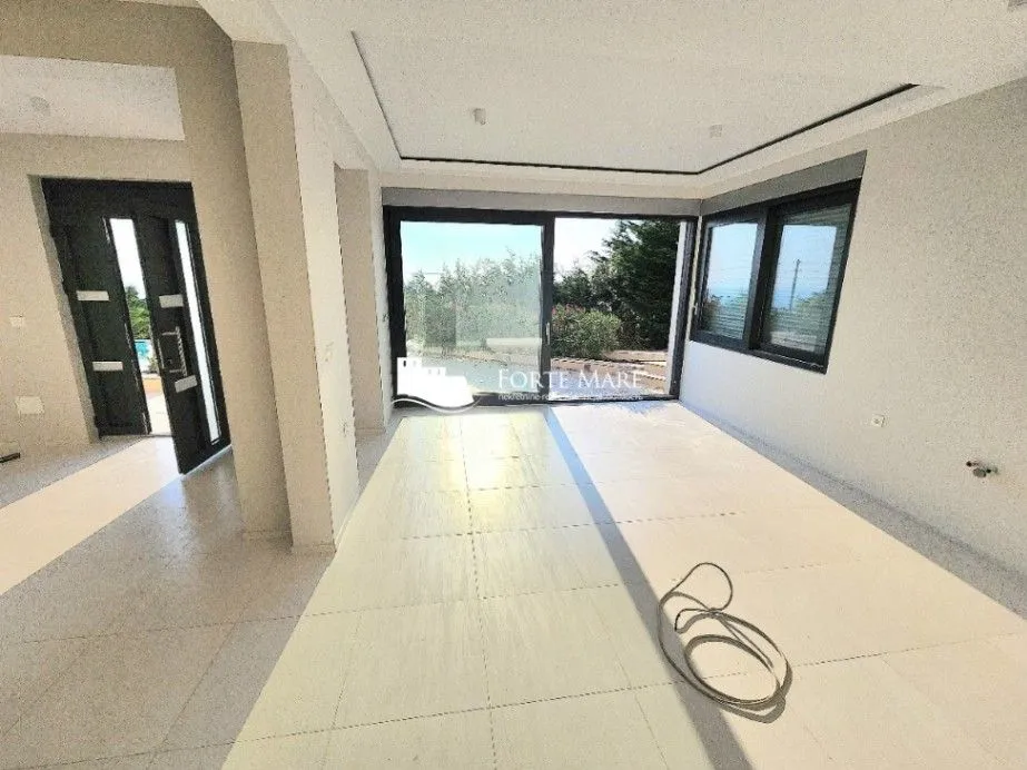 Sale, house, 304m², Blizikuće, Budva