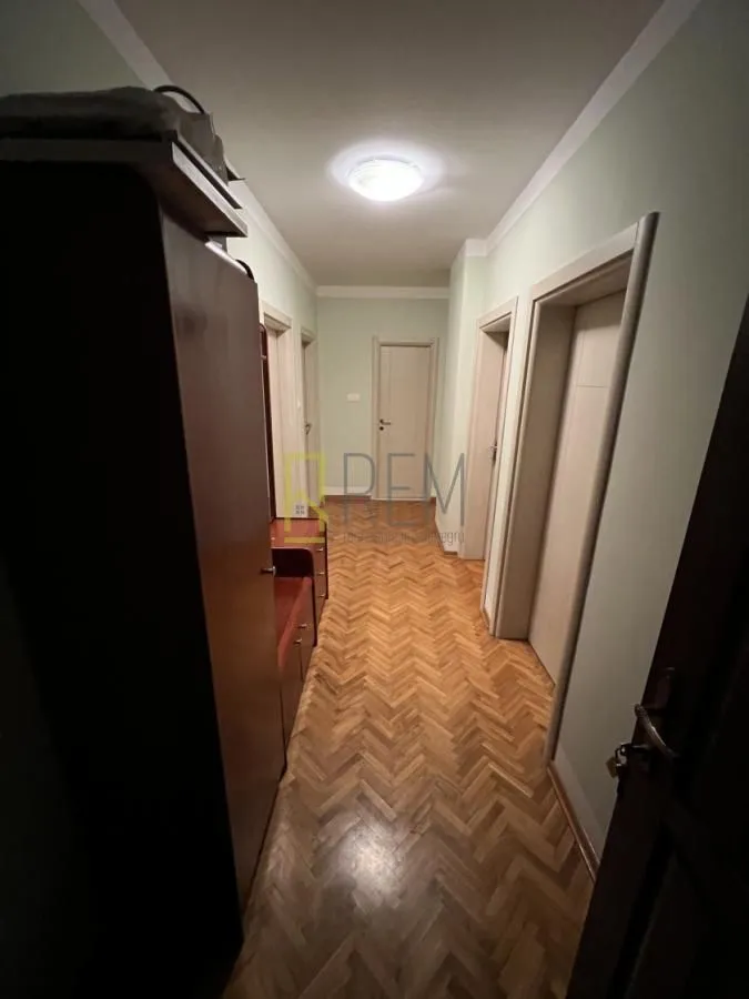 Prodaja, trosoban stan, 76m², Zagorič, Podgorica