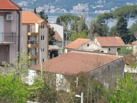 Rent, two bedroom apartment, 60m², Seljanovo, Tivat - image 7