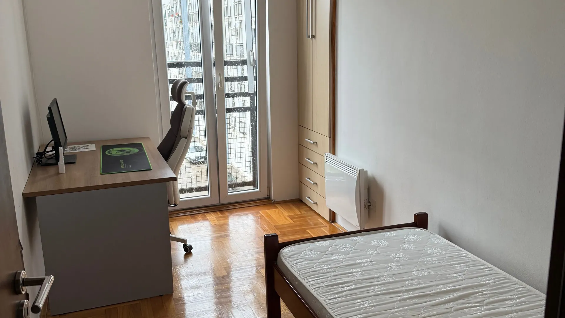 Izdavanje, dvosoban stan, 56m², City Kvart, Podgorica