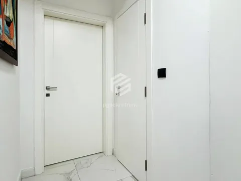 Rent, three bedroom apartment, 130m², Dalmatinska ulica, Podgorica - image 14