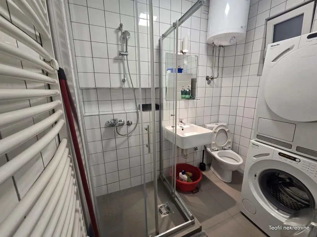Rent, one bedroom apartment, 40m², Vračar, Šid