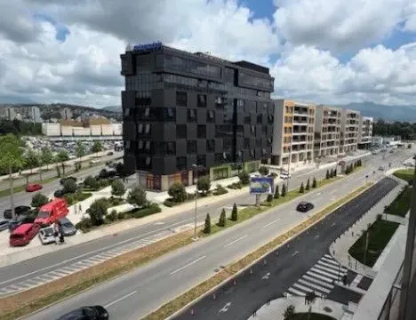 Izdavanje, dvosoban stan, 72m², Central Point, Podgorica
