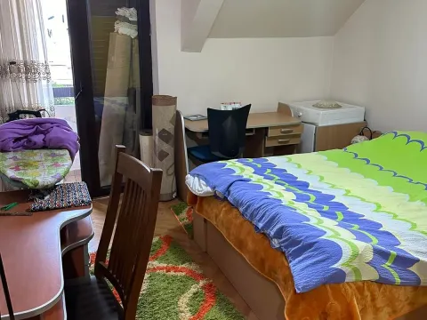 Prodaja, stan, 76m², Cetinje, Crna Gora - image 2