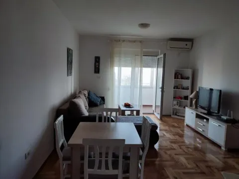 Izdavanje, dvosoban stan, 67m², Podgorica, Crna Gora - image 15