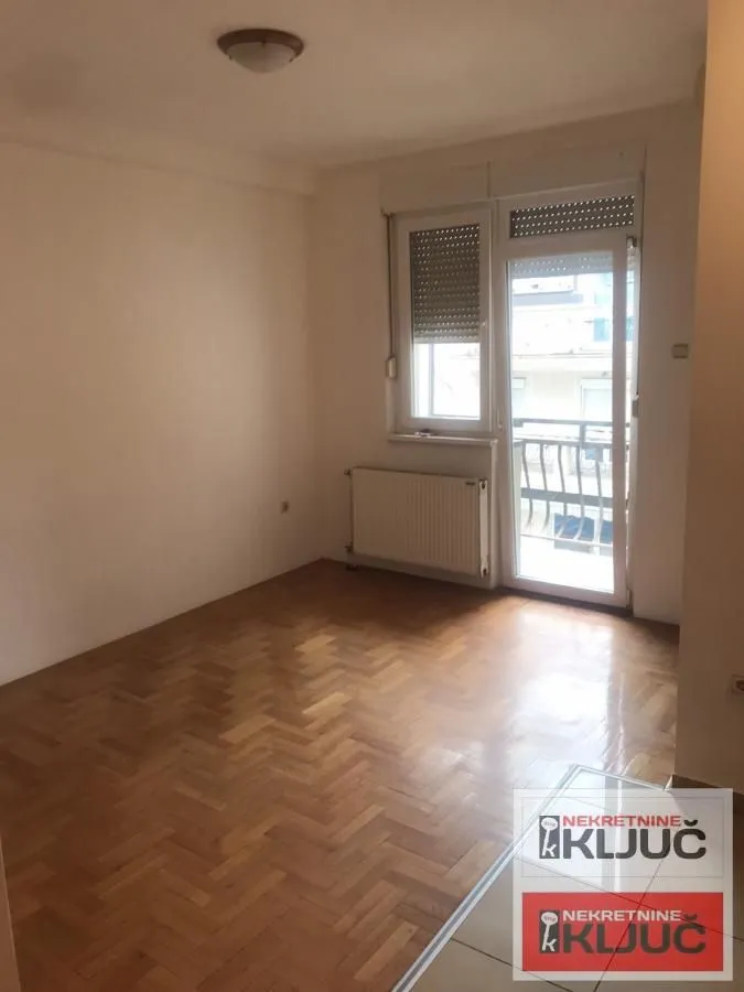Rent, one bedroom apartment, 30m², Bulevar Oslobodjenja, Novi Sad Sve Podlokacije