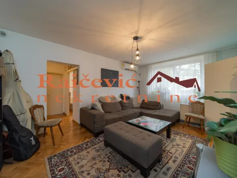 Prodaja, trosoban stan, 71m², Brace Jerković, Voždovac Sve Podlokacije - image 2