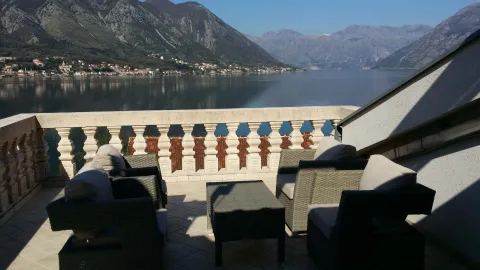 Stan in Dobrota