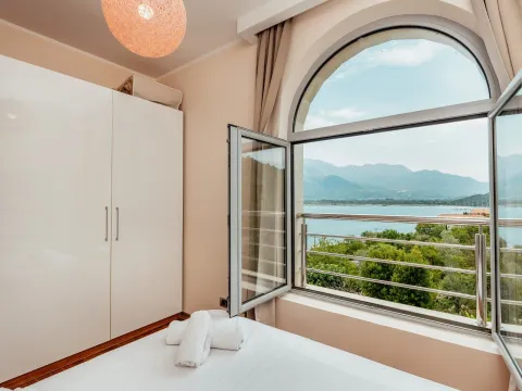 Prodaja, dvosoban stan, 64m², Đuraševići, Tivat - image 10