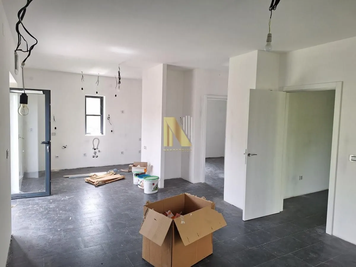 Prodaja, kuća, 132m², Sremska Kamenica, Petrovaradin