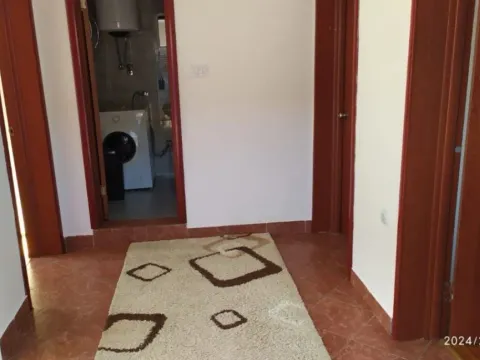 Izdavanje, dvosoban stan, 70m², Gornja Gorica, Podgorica - image 8