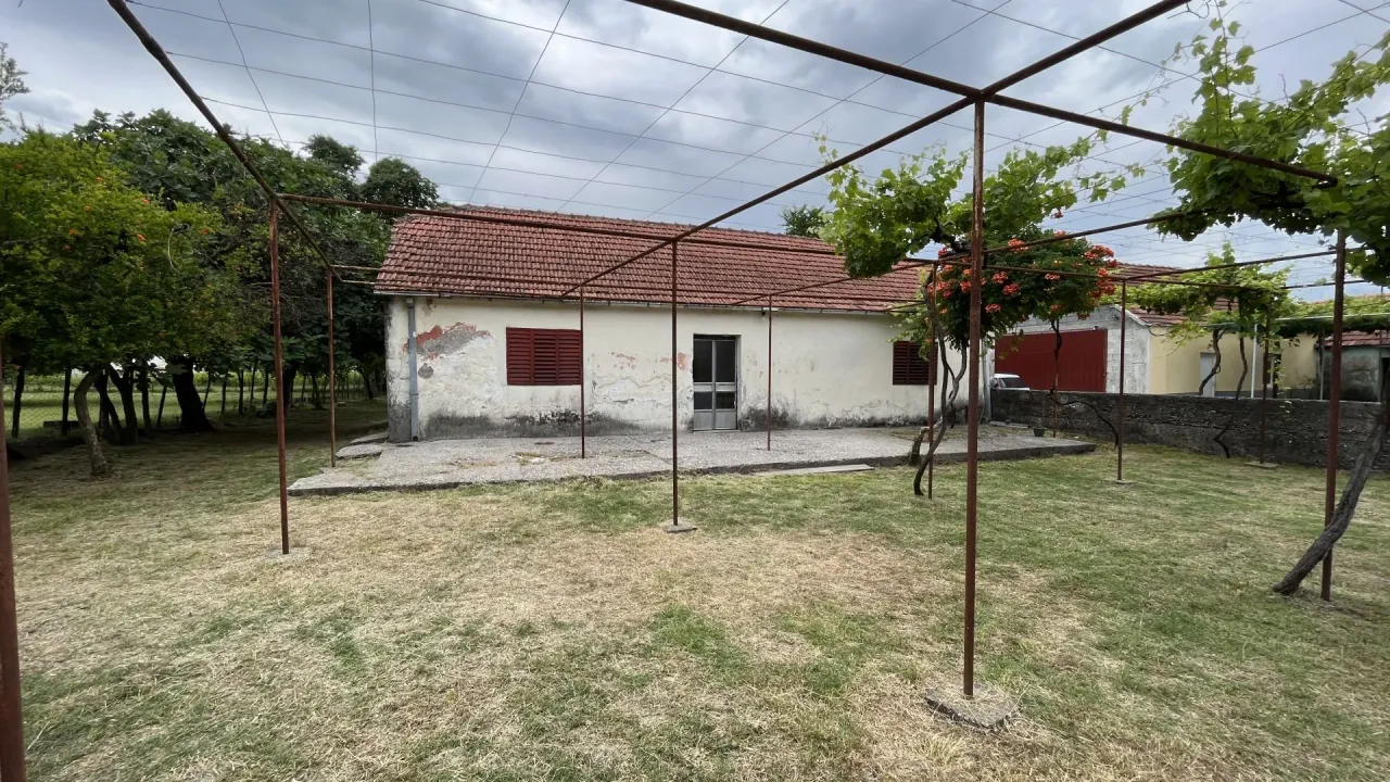 Sale, land lot, 1533m², Podgorica, Crna Gora