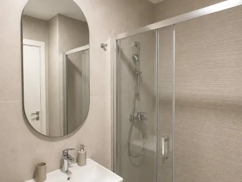 Izdavanje, jednosoban stan, 39m², Pobrežje, Podgorica - image 11