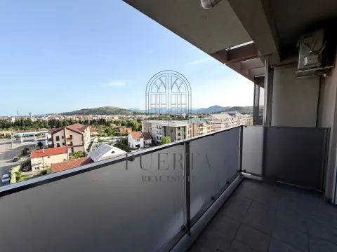 Sale, one bedroom apartment, 44m², City Kvart, Podgorica - image 8