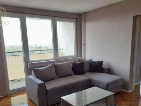 Izdavanje, trosoban stan, 68m², Centar, Niš - image 2