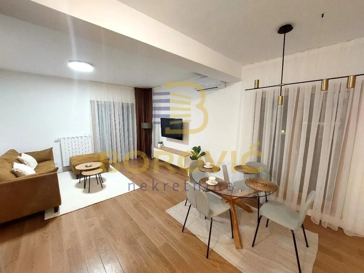 Rent, three bedroom apartment, 68m², Karaburma, Palilula Sve Podlokacije
