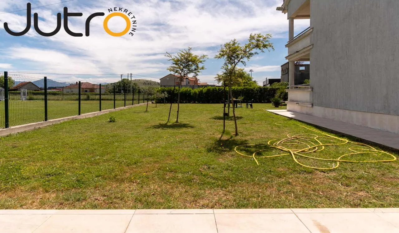 Rent, house, 320m², Donja Gorica, Podgorica
