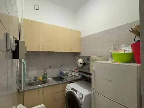 Rent, office space, 136m², Banovo Brdo, Beograd - image 12