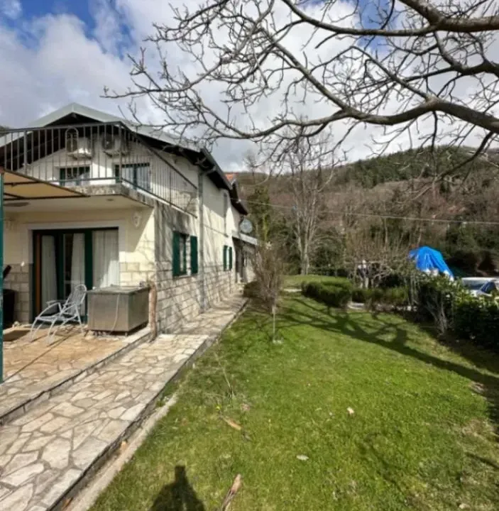 Sale, house, 210m², Trebešin, Herceg Novi